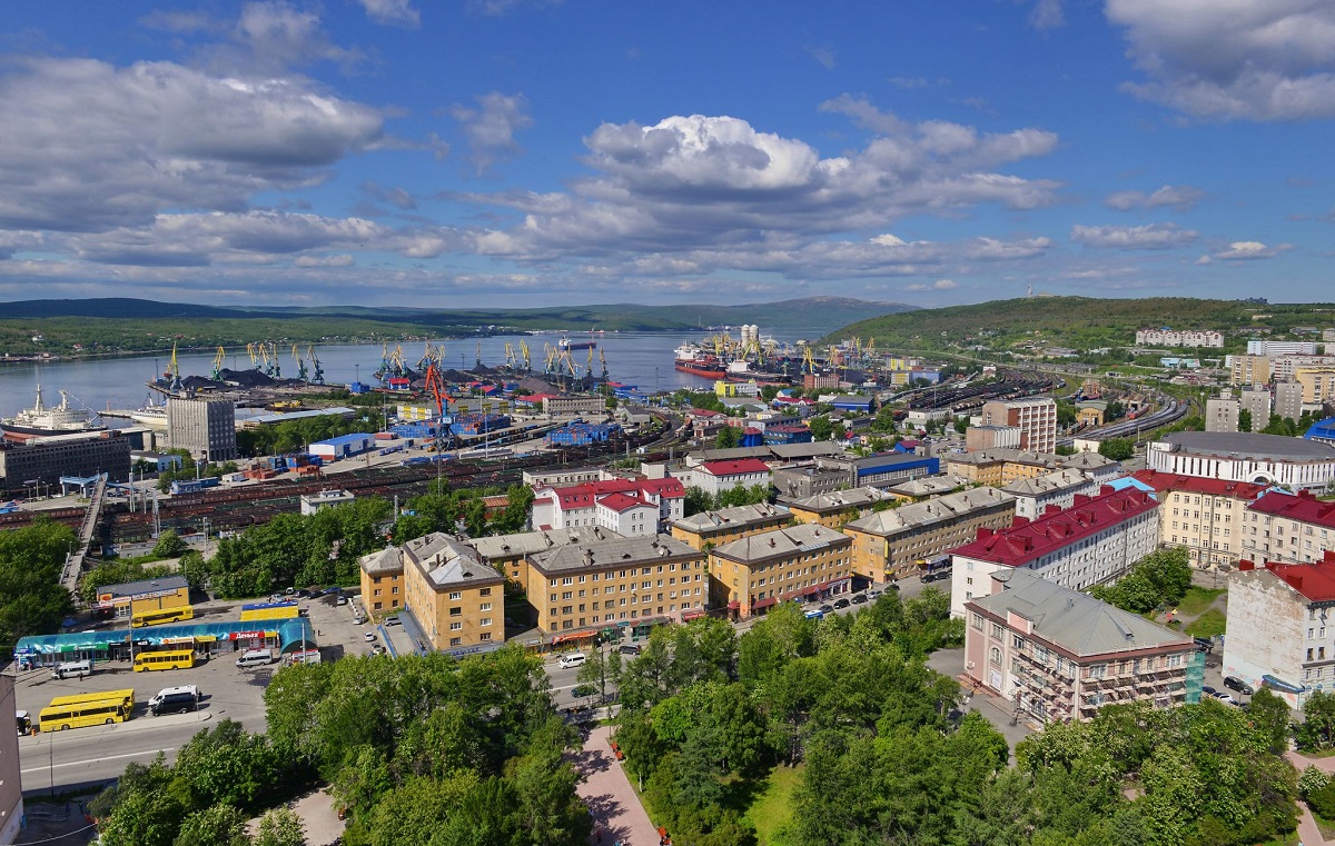 Мурмаши. Мурмаши Мурманская область. Мурманск порт вид сверху. Мурманск столица Арктики. Мурмаши Мурманская область сверху.